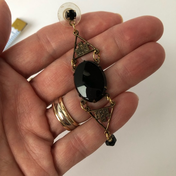 Vintage inspired Black stones and Brass drop earrings. New lightweight - Picture 5 of 6